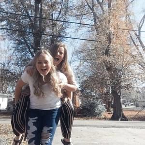 Meet your Posher, Kaytlin